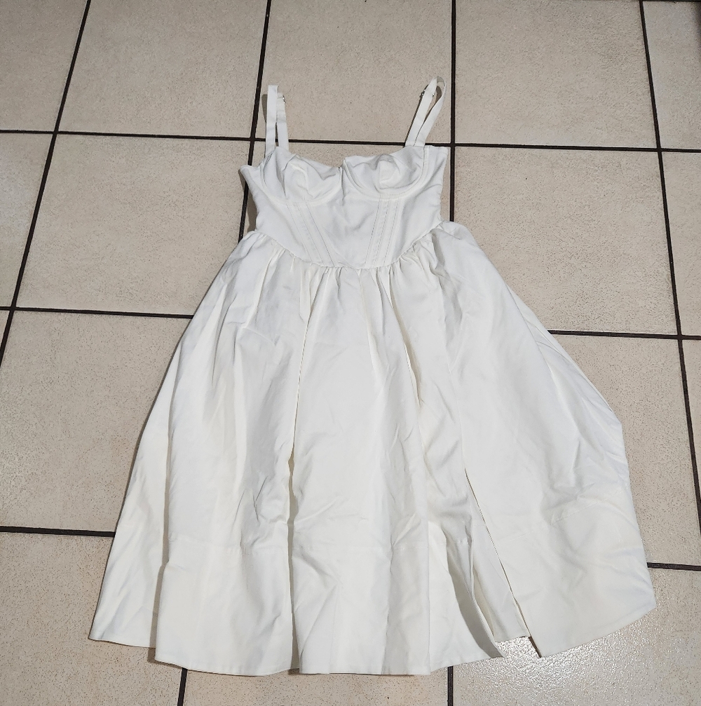 House of CB Kelly dress. SzL+